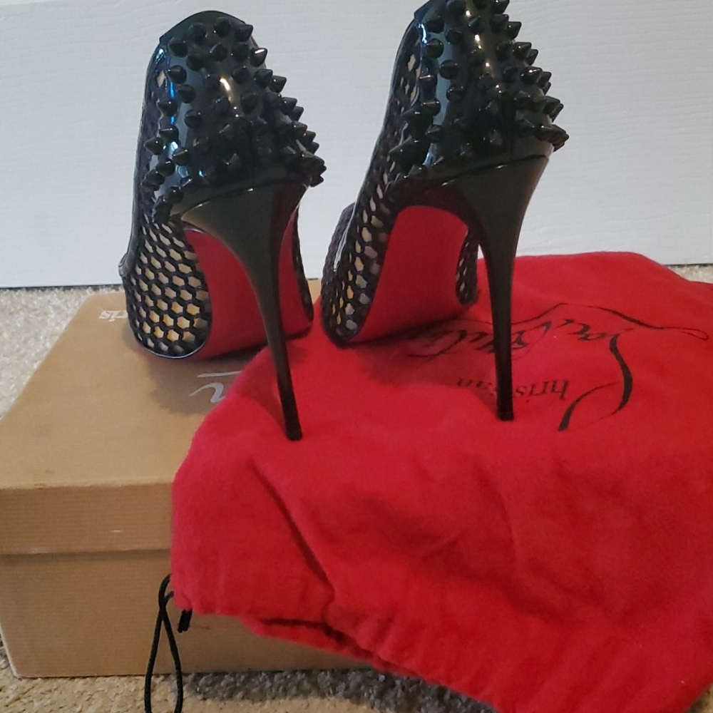 Rare 38 1/2 Christian Louboutin Heels - Picture 3 of 7